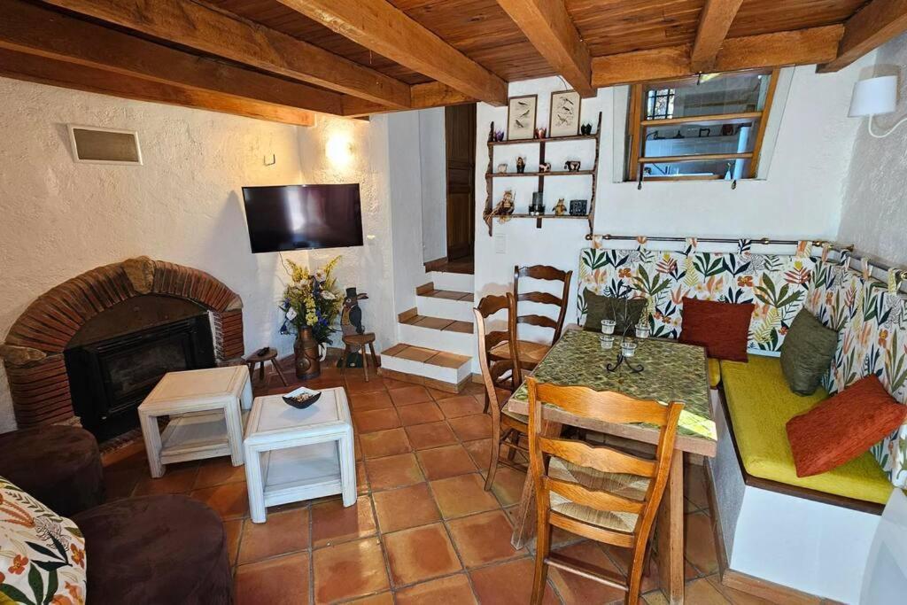 Mazet Villa Saint-Cezaire-sur-Siagne Ngoại thất bức ảnh